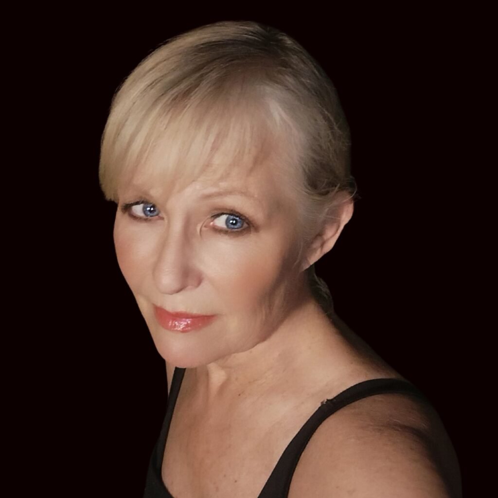Misti Flowers Headshot